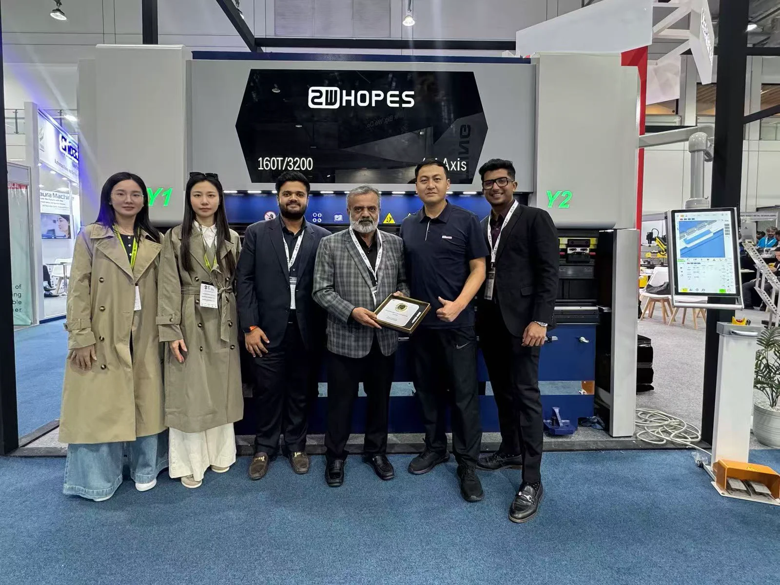 250T4000 Press Brake Project for 8mm Carbon Steel Fabrication in the UAE